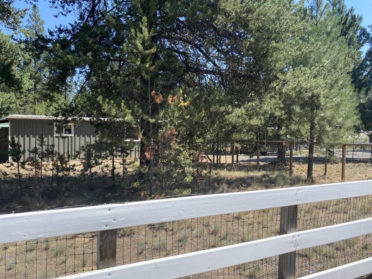 52784 Day Road La Pine, OR 97739 - Photo 12 of 25 Day Road