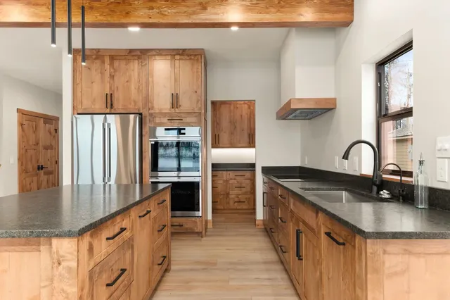 $1,500,000 | 39-xx West Wild Rose Road, Unit LOT 1, Deer Park, WA 99006