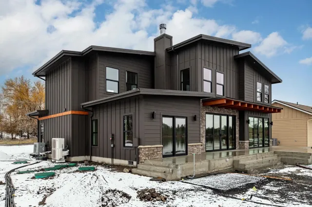 $1,500,000 | 39-xx West Wild Rose Road, Unit LOT 1, Deer Park, WA 99006