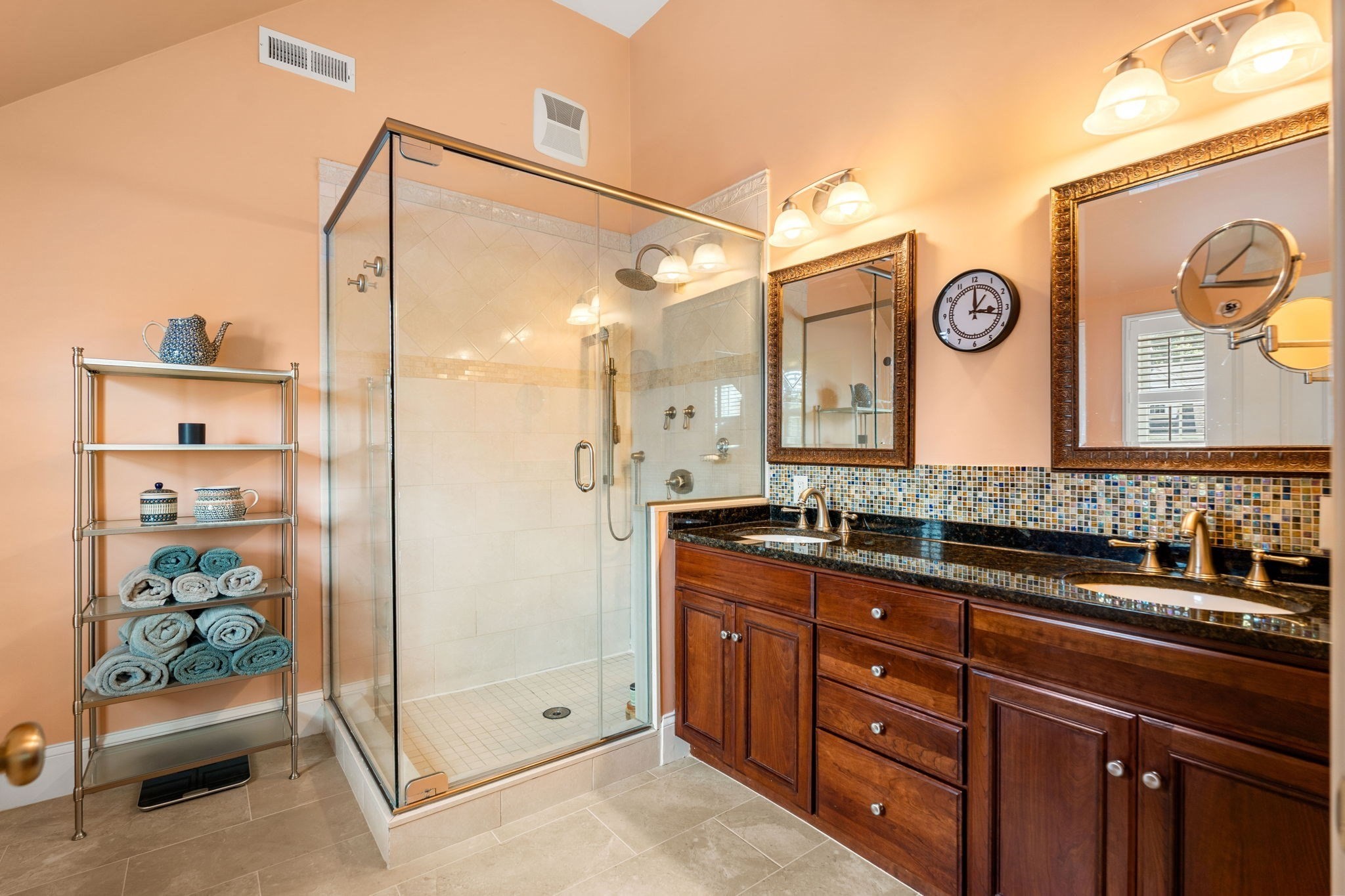 3 MacArthur Road Wellesley, MA 02482 - Photo 22 of 38 Gallery Image 22