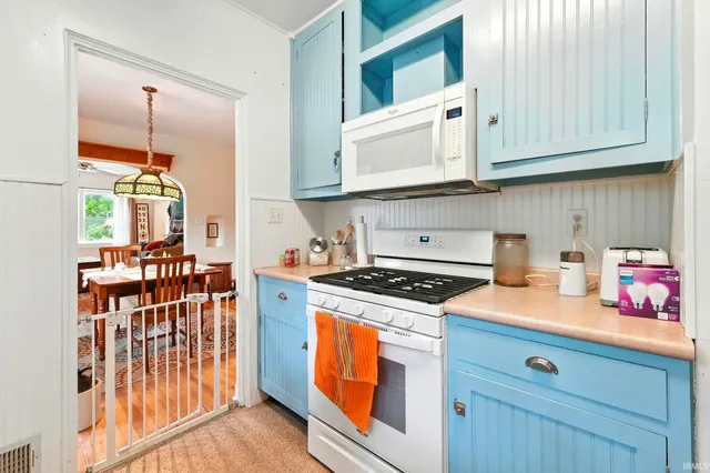 $290,000 | 201 South River Road, North Manchester, IN 46962