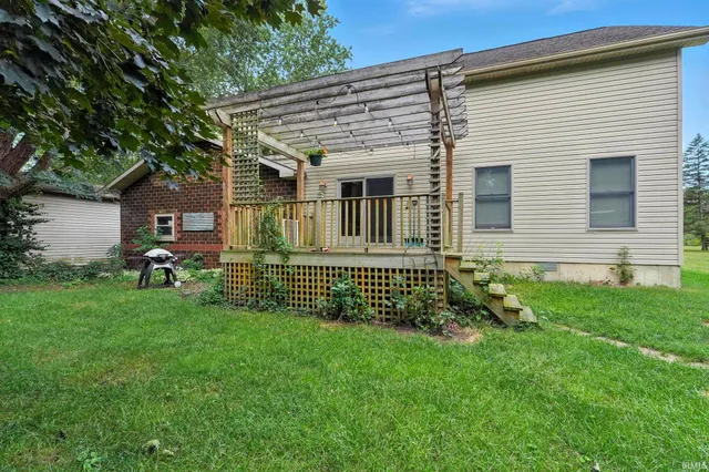 $290,000 | 201 South River Road, North Manchester, IN 46962