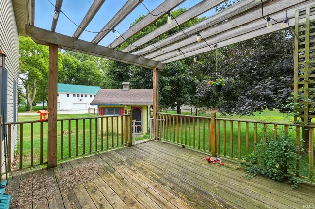 $290,000 | 201 South River Road, North Manchester, IN 46962