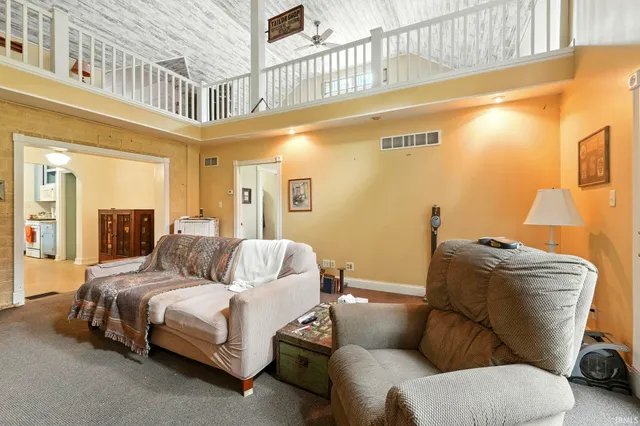 $290,000 | 201 South River Road, North Manchester, IN 46962