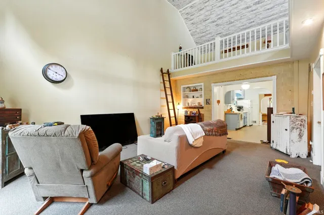 $290,000 | 201 South River Road, North Manchester, IN 46962