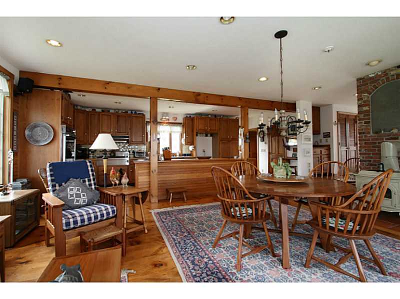 313 Southeast Road Block Island, RI 02807 - Photo 7 of 18 Den/Family/Great Room.