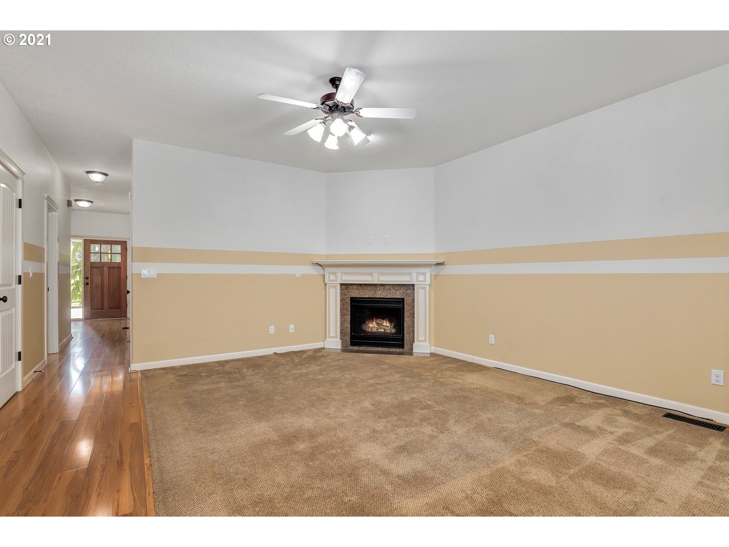 13983 Traveler Road Oregon City, OR 97045 - Photo 4 of 30 Gallery Image 4
