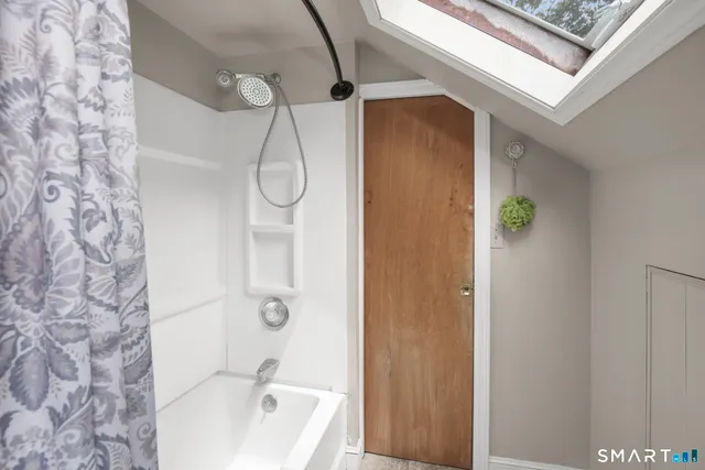 $529,900 | 22 Beverly Road, Trumbull, CT 06611