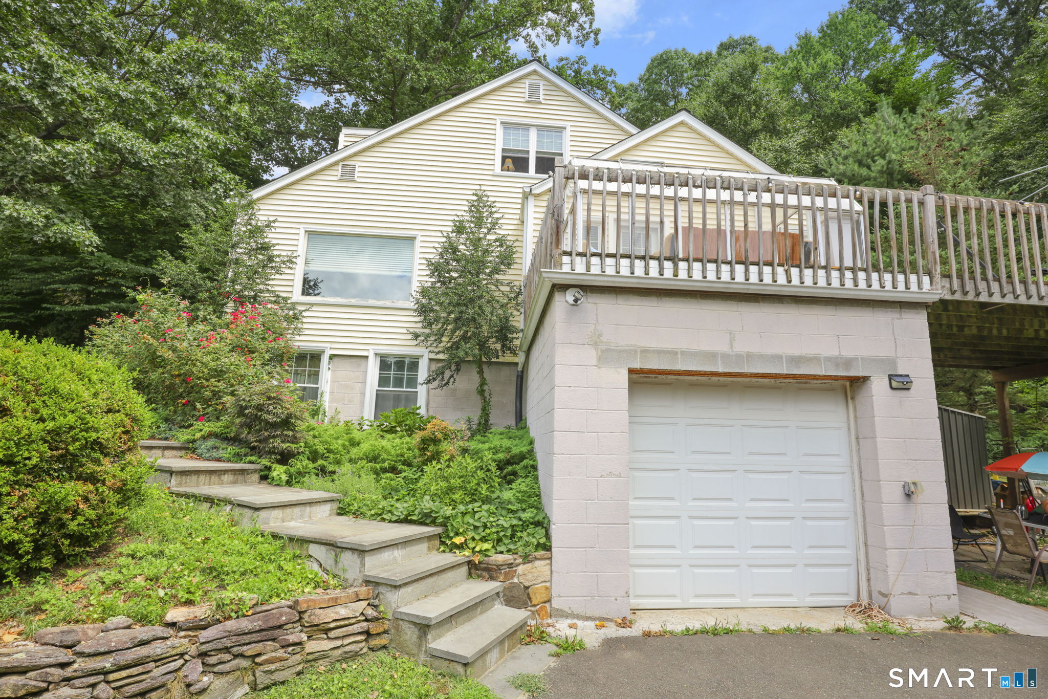 22 Beverly Road Trumbull, CT 06611 - Photo 20 of 29