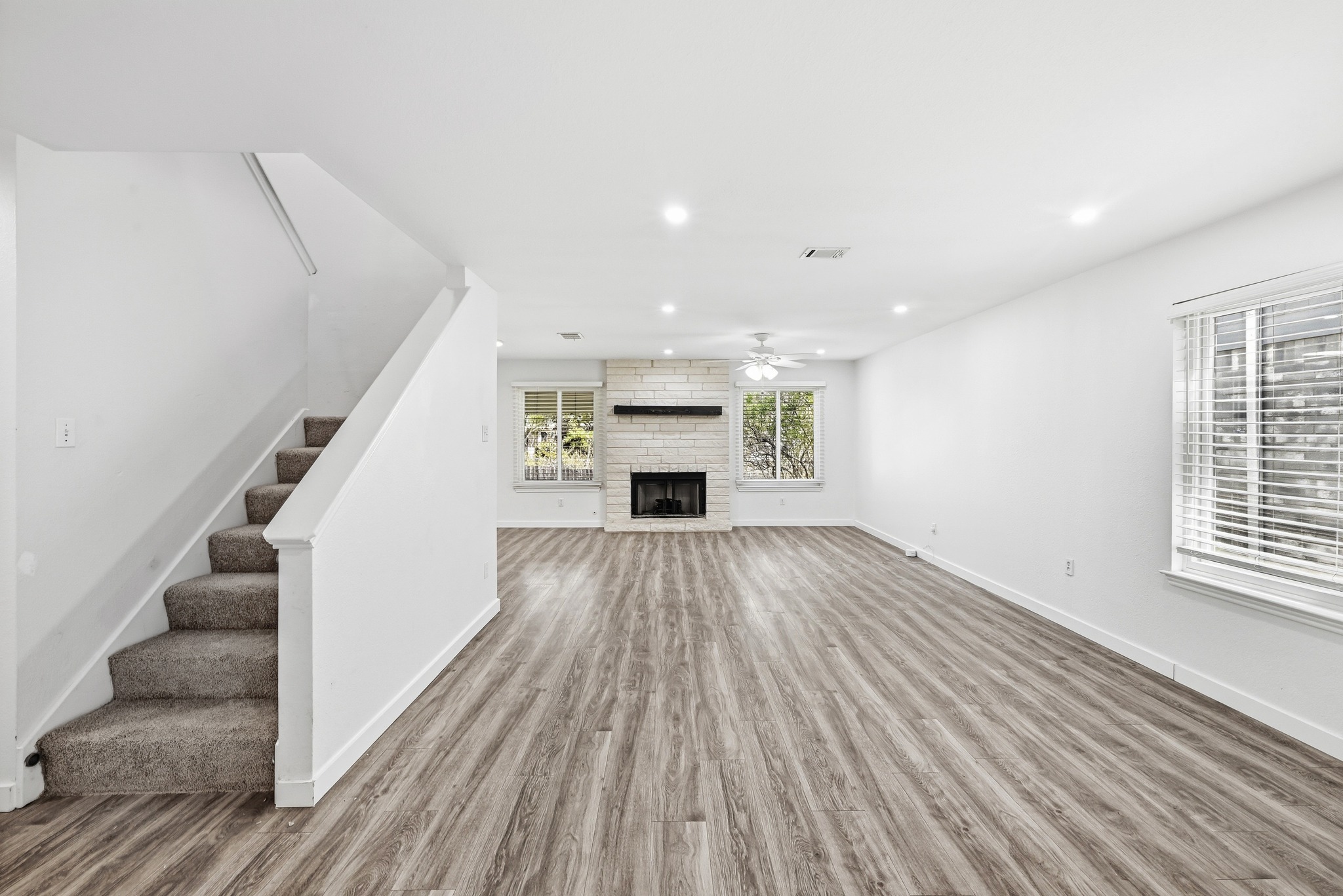 5812 Kayview Drive Austin, TX 78749 - Photo 16 of 31 wooden floor in an empty room with a window