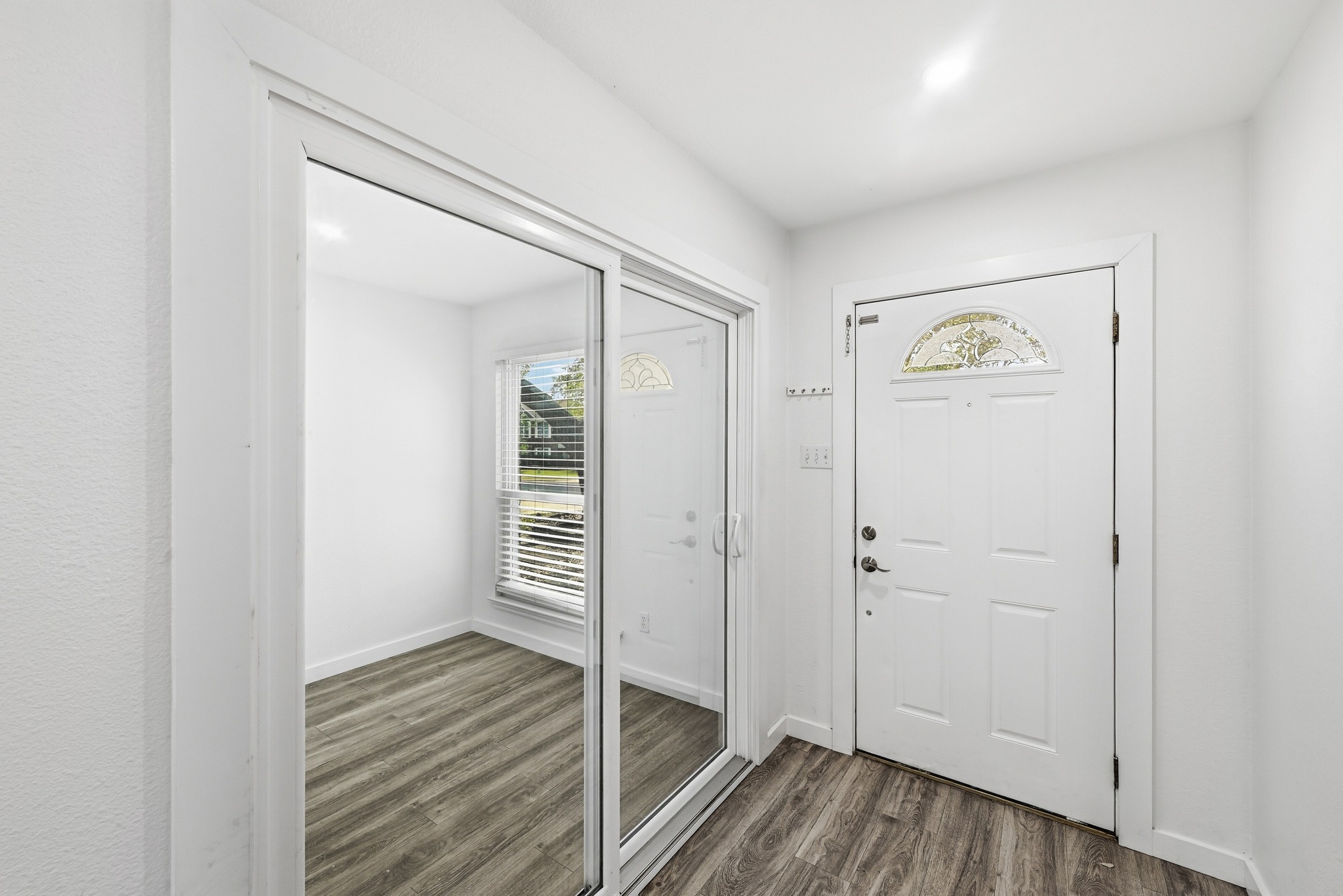 5812 Kayview Drive Austin, TX 78749 - Photo 4 of 31 wooden floor and closet in a room