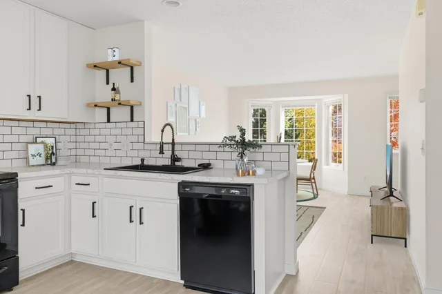 $219,900 | 4811 Education Drive North, Unit 3, Hugo, MN 55038