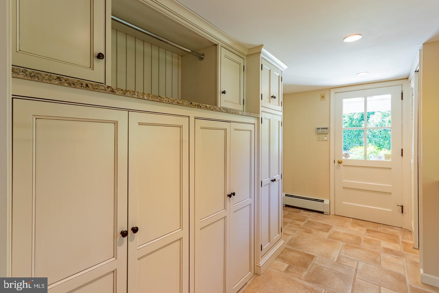 942 Ethan Allen Road Berwyn, PA 19312 - Photo 11 of 43 Gallery Image 11