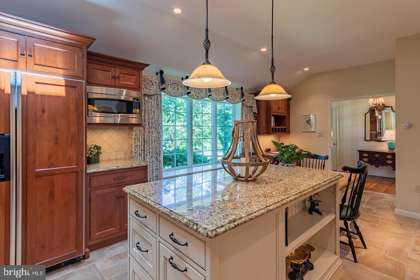 942 Ethan Allen Road Berwyn, PA 19312 - Photo 9 of 43 Gallery Image 9