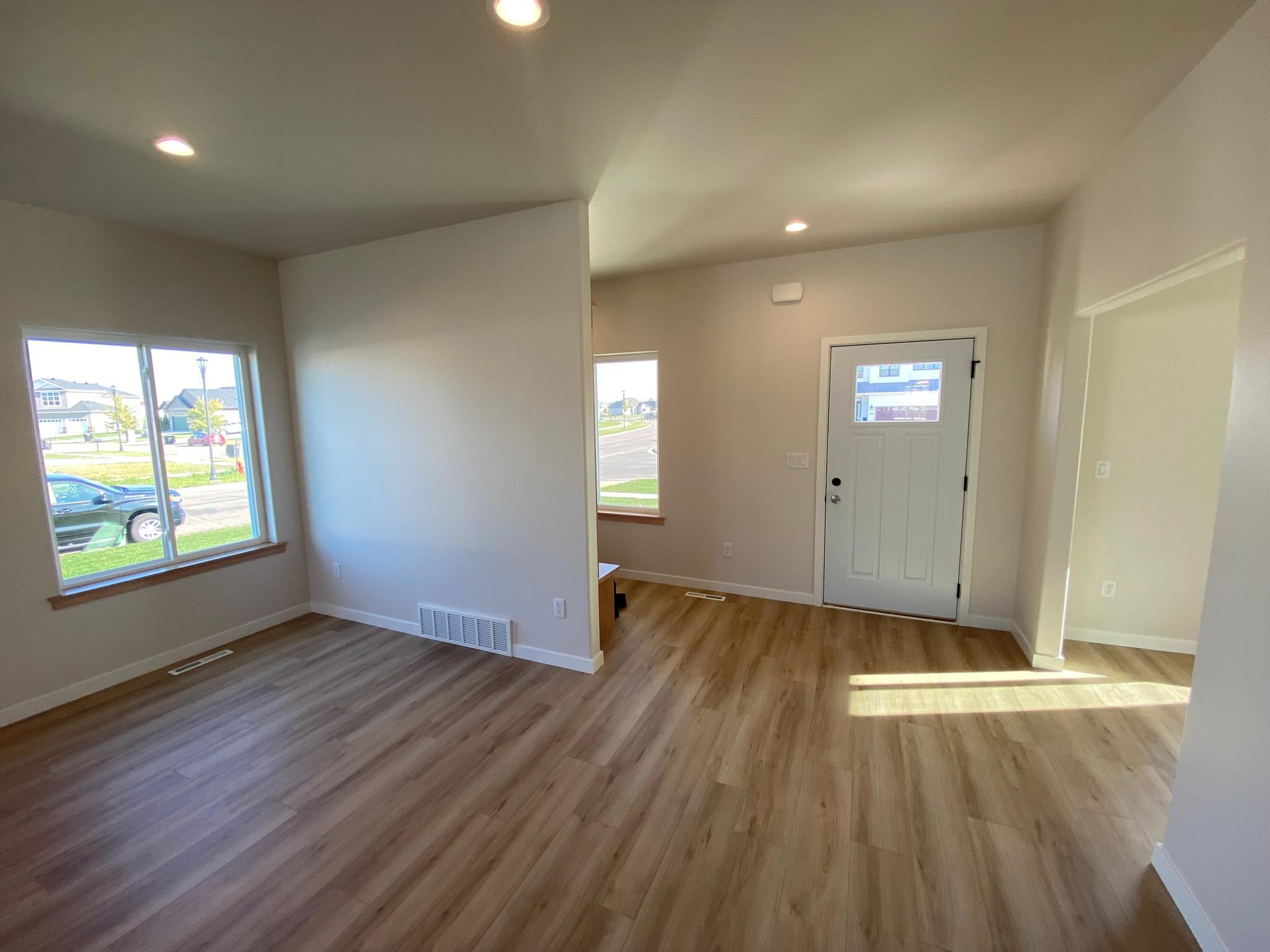 110 19th Street Northeast Barnesville, MN 56514 - Photo 9 of 53