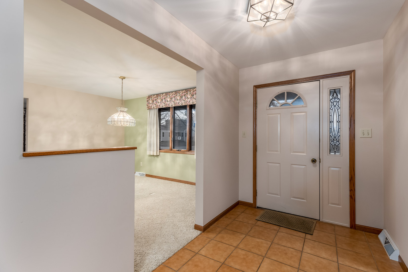 145 Porter Avenue Grand Ridge, IL 61325 - Photo 3 of 32 a view of a hallway with front door