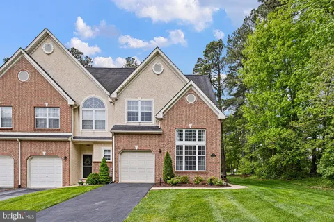 $495,000 | 27 Forest Gate Lane, Wilmington, DE 19810