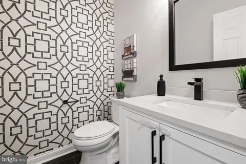 $495,000 | 27 Forest Gate Lane, Wilmington, DE 19810