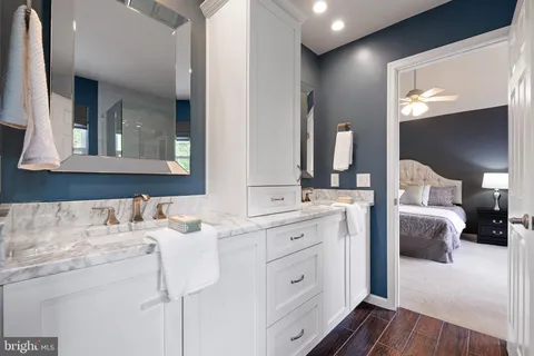 $495,000 | 27 Forest Gate Lane, Wilmington, DE 19810