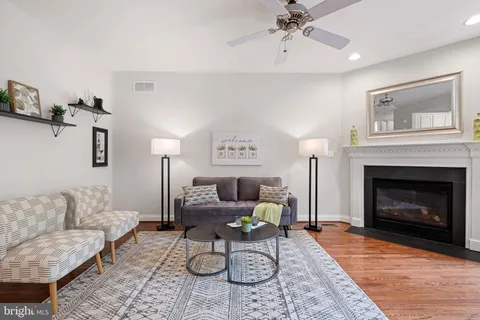 $495,000 | 27 Forest Gate Lane, Wilmington, DE 19810
