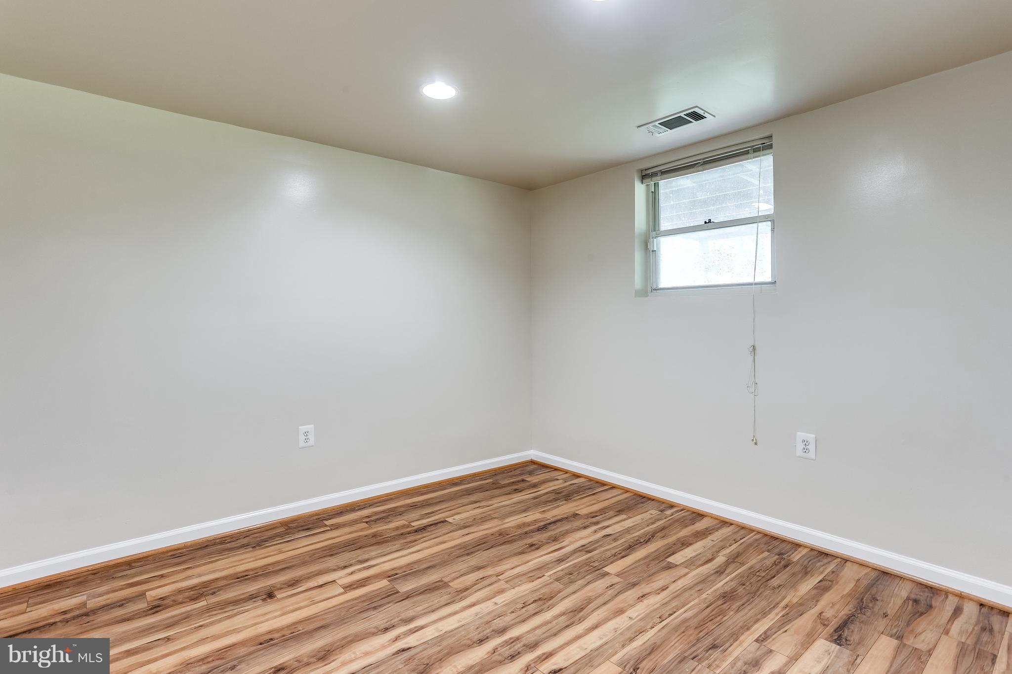 112 Embleton Road Owings Mills, MD 21117 - Photo 17 of 25 Bedroom