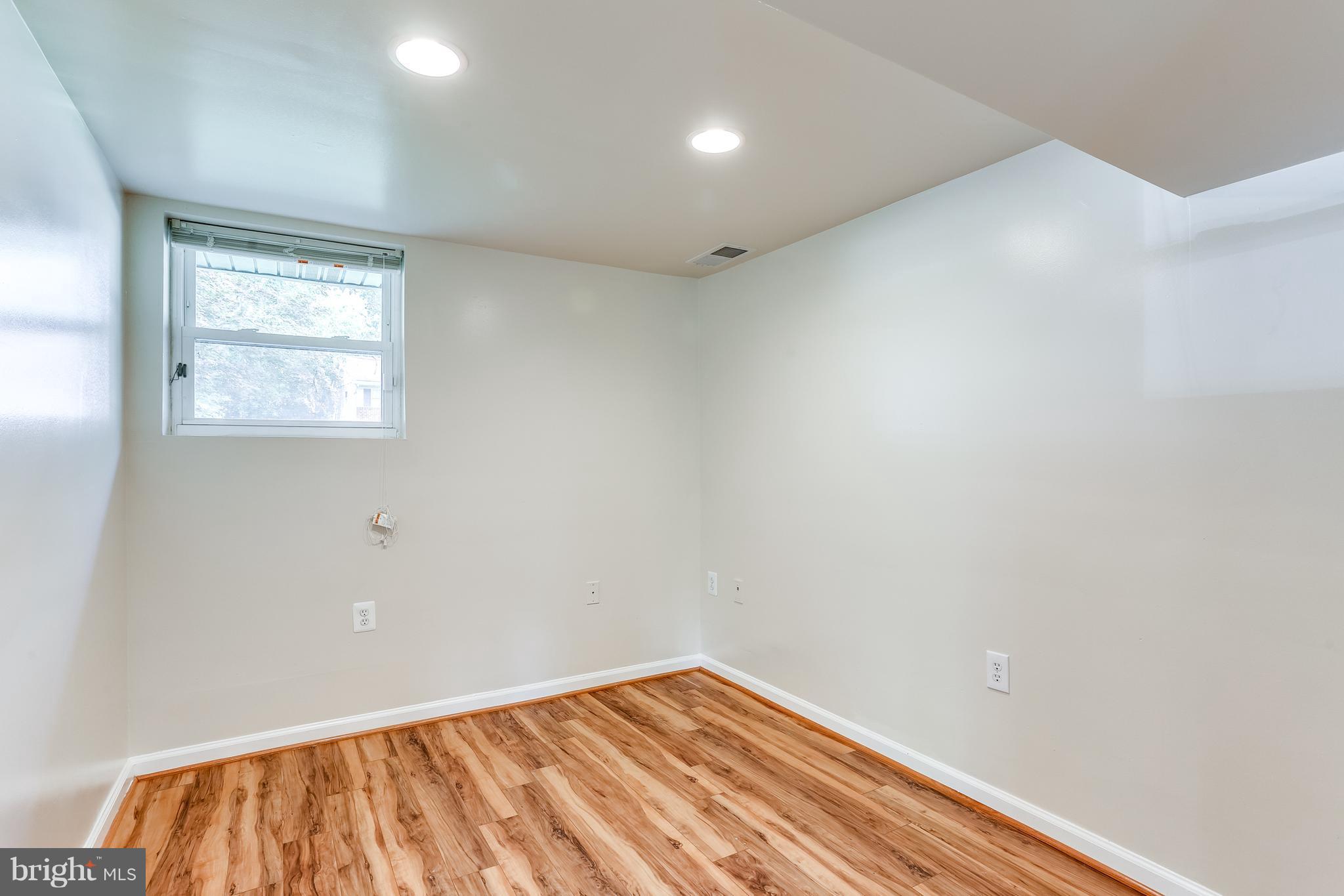 112 Embleton Road Owings Mills, MD 21117 - Photo 20 of 25 Bedroom