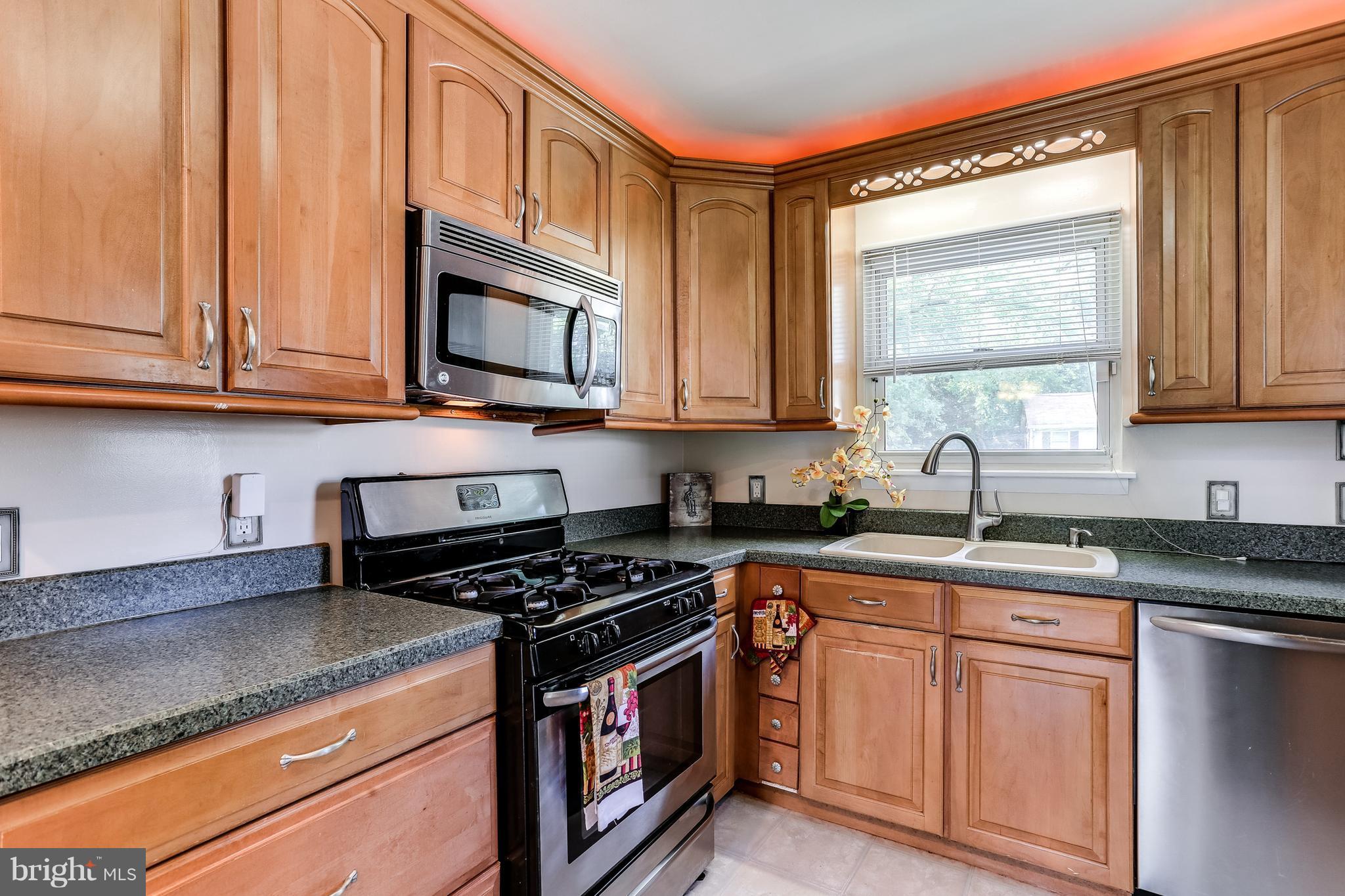 112 Embleton Road Owings Mills, MD 21117 - Photo 4 of 25 Kitchen