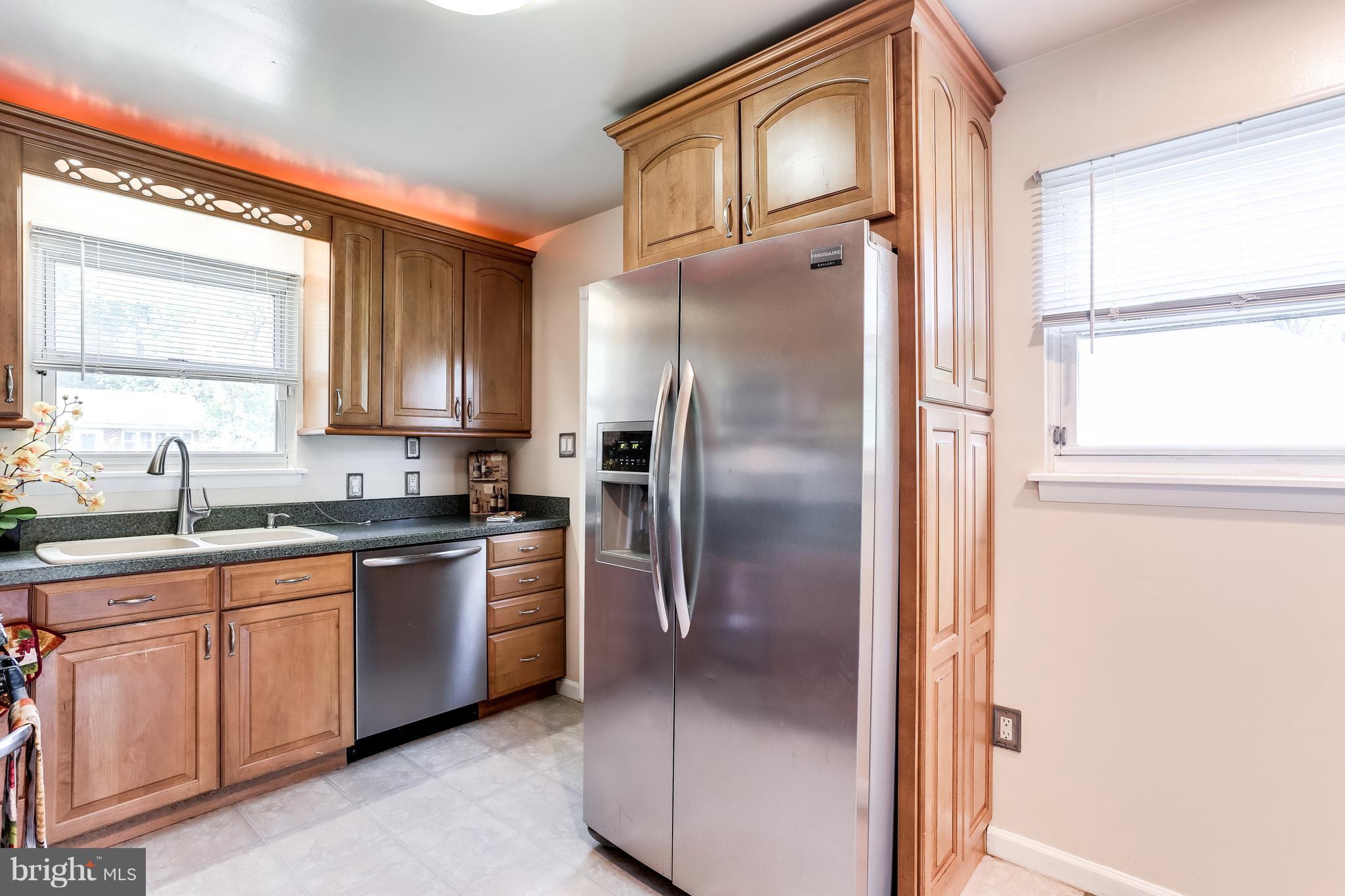 112 Embleton Road Owings Mills, MD 21117 - Photo 5 of 25 Kitchen