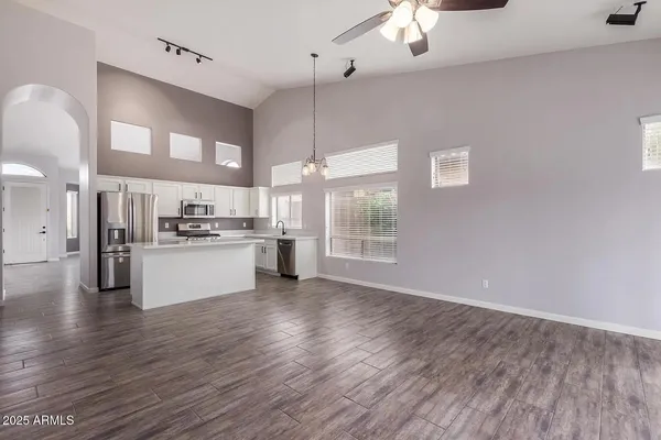 $2,750 | 7037 East Regina Street, Mesa, AZ 85207