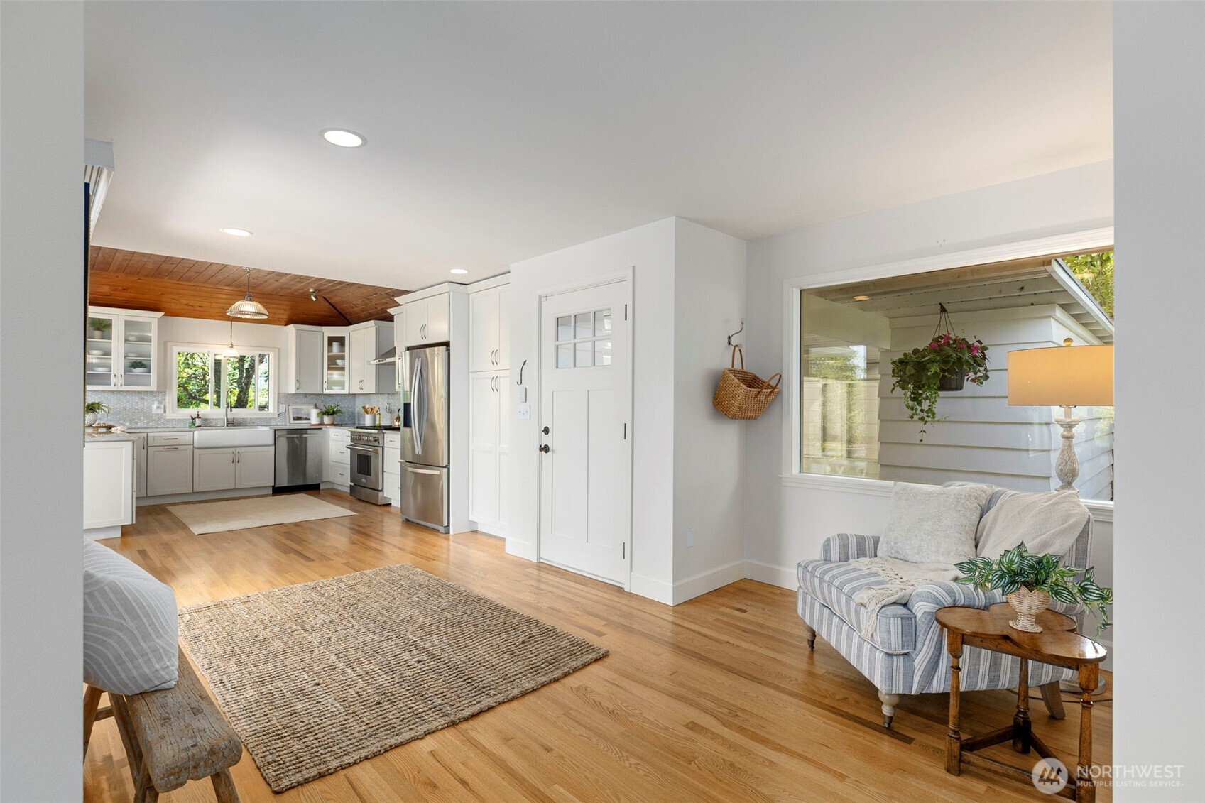 5930 Rose Loop Northeast Bainbridge Island, WA 98110 - Photo 17 of 40