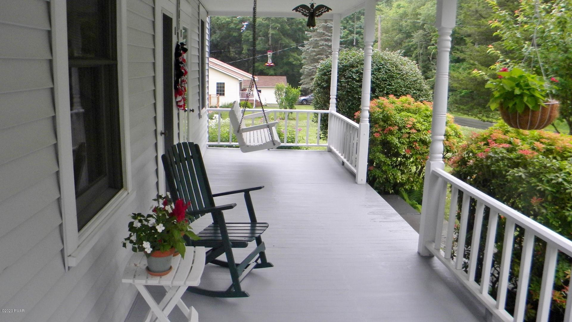 405 Sawmill Road Greentown, PA 18426 - Photo 4 of 61 4.1 Front Porch
