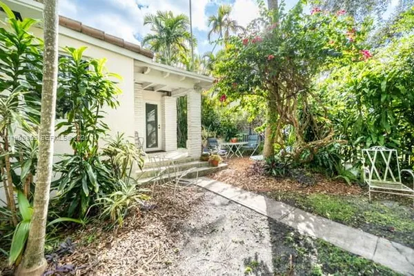 $1,449,000 | 9118 Northeast 5th Avenue, Miami Shores, FL 33138