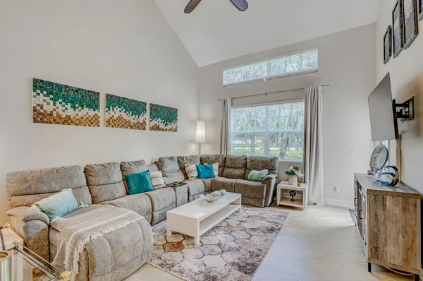 $8,500 | 406 Mainsail Circle, Jupiter, FL 33477