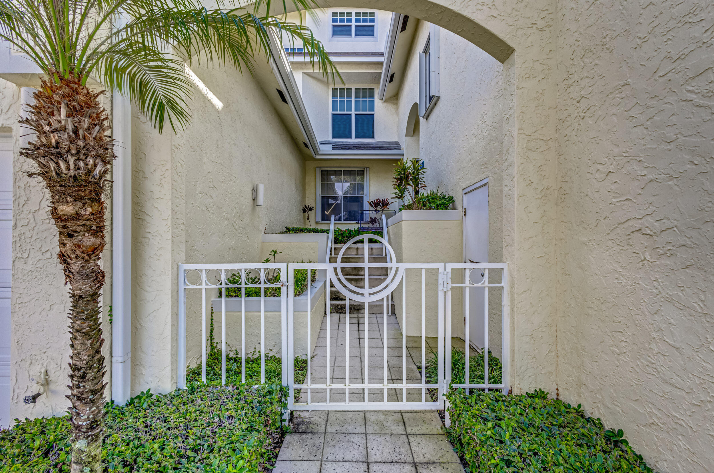 406 Mainsail Circle Jupiter, FL 33477 - Photo 5 of 69 05_5d1a4654