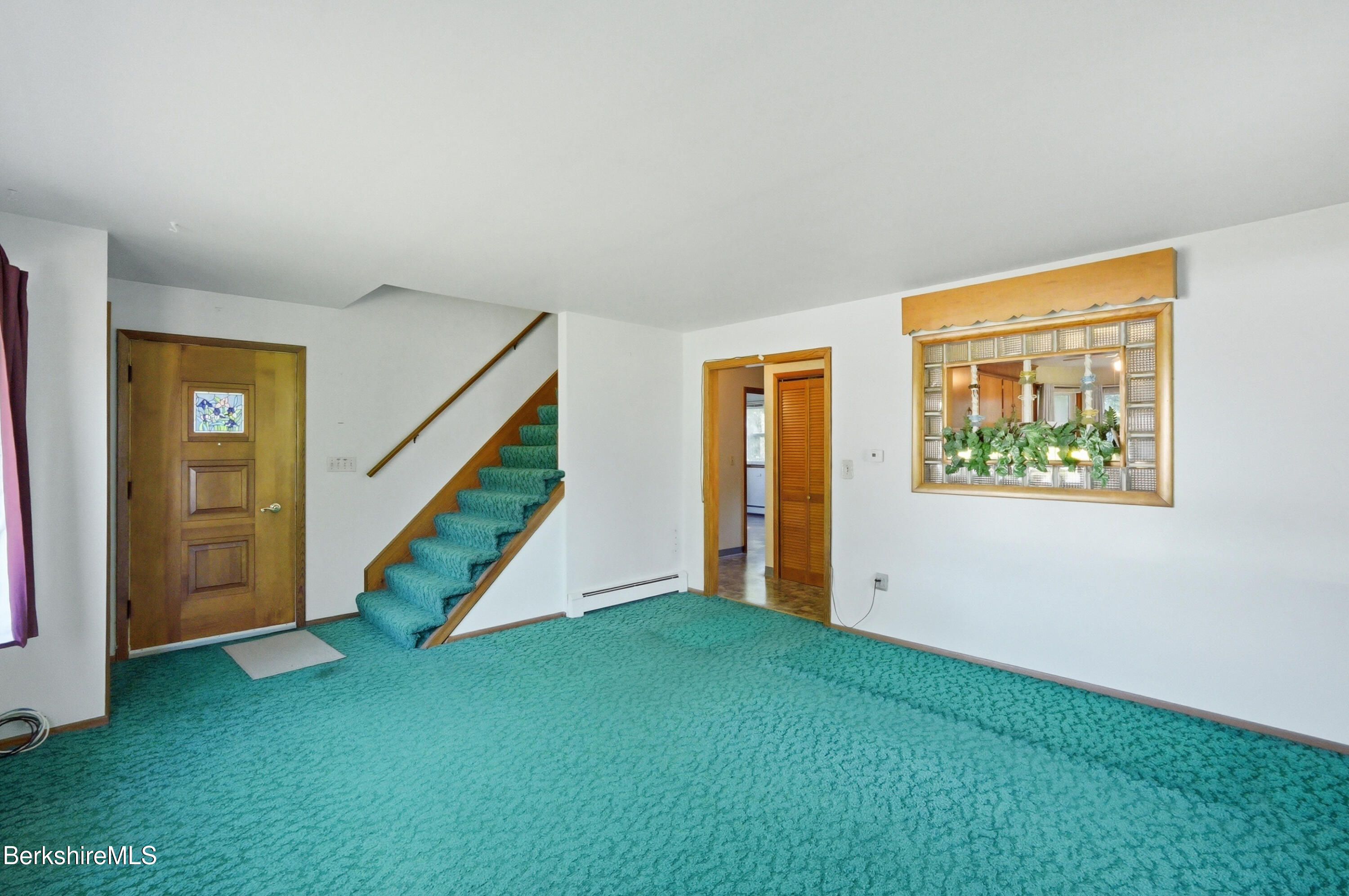 380 Cheshire Road Pittsfield, MA 01201 - Photo 4 of 37 $$001_cad07112 (6)