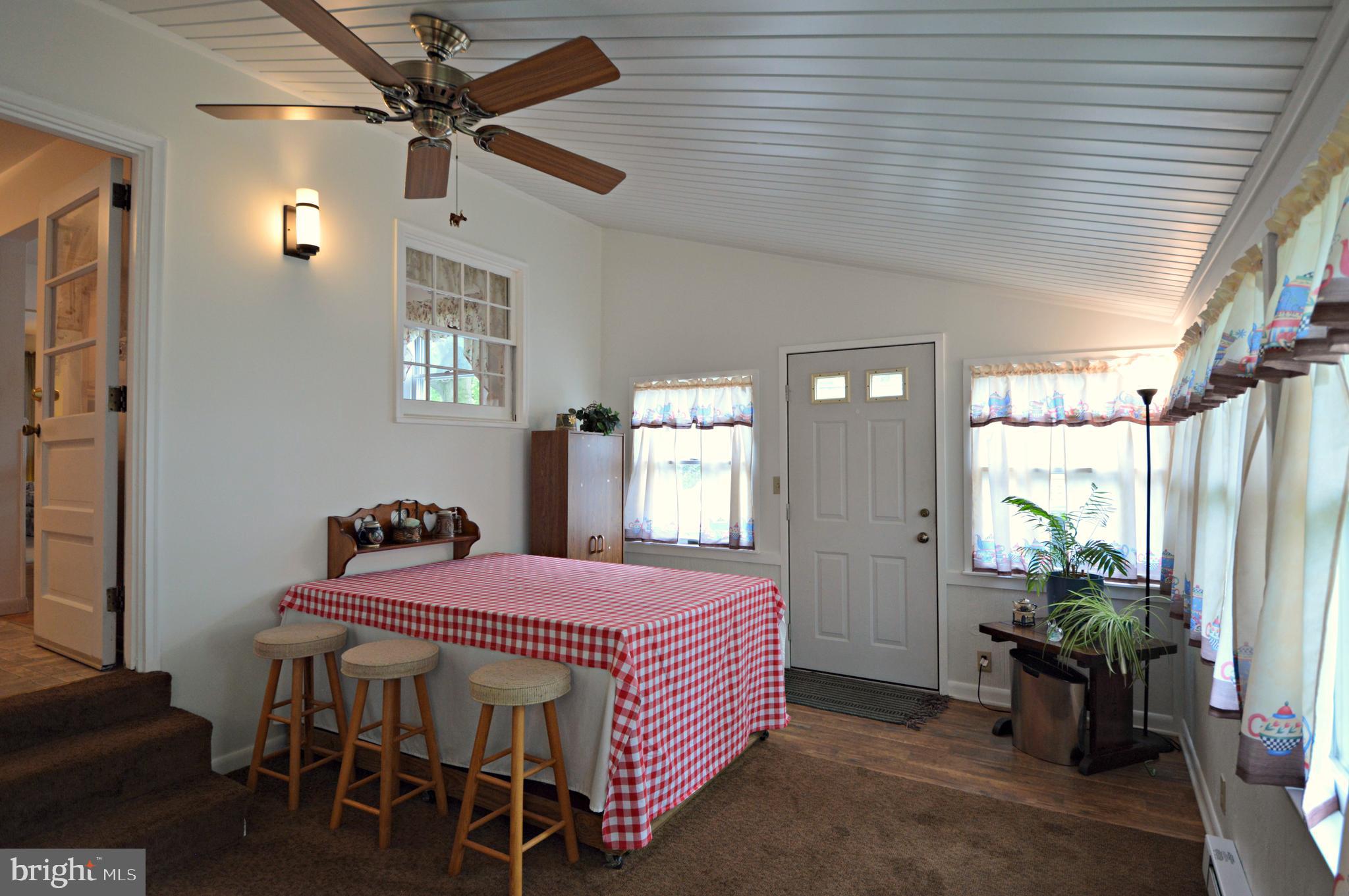 511 Spring Avenue Lititz, PA 17543 - Photo 11 of 29 4 Season Room- Nice additional living space!