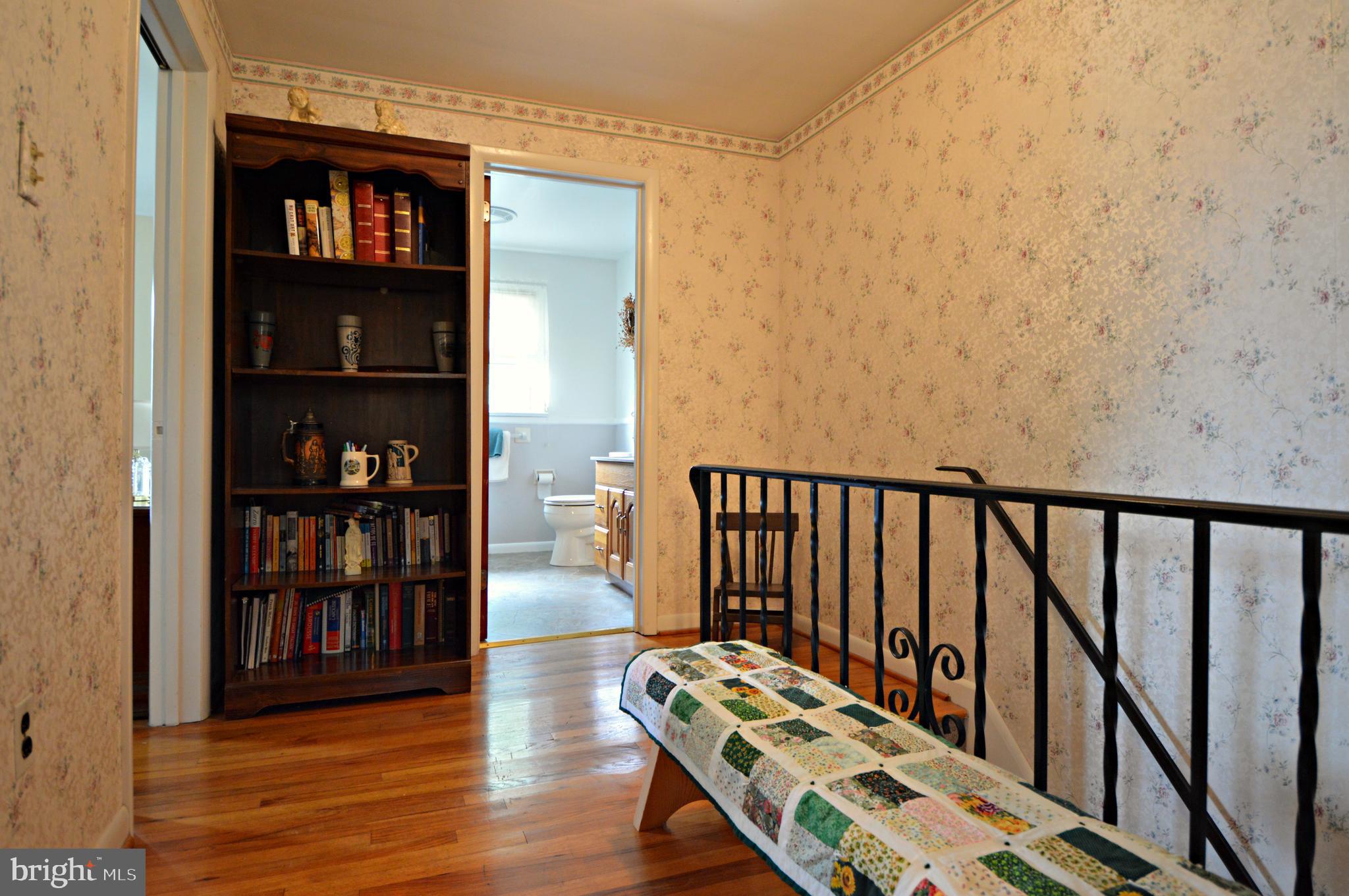 511 Spring Avenue Lititz, PA 17543 - Photo 19 of 29 Wide Hallway with nice hardwood floors!
