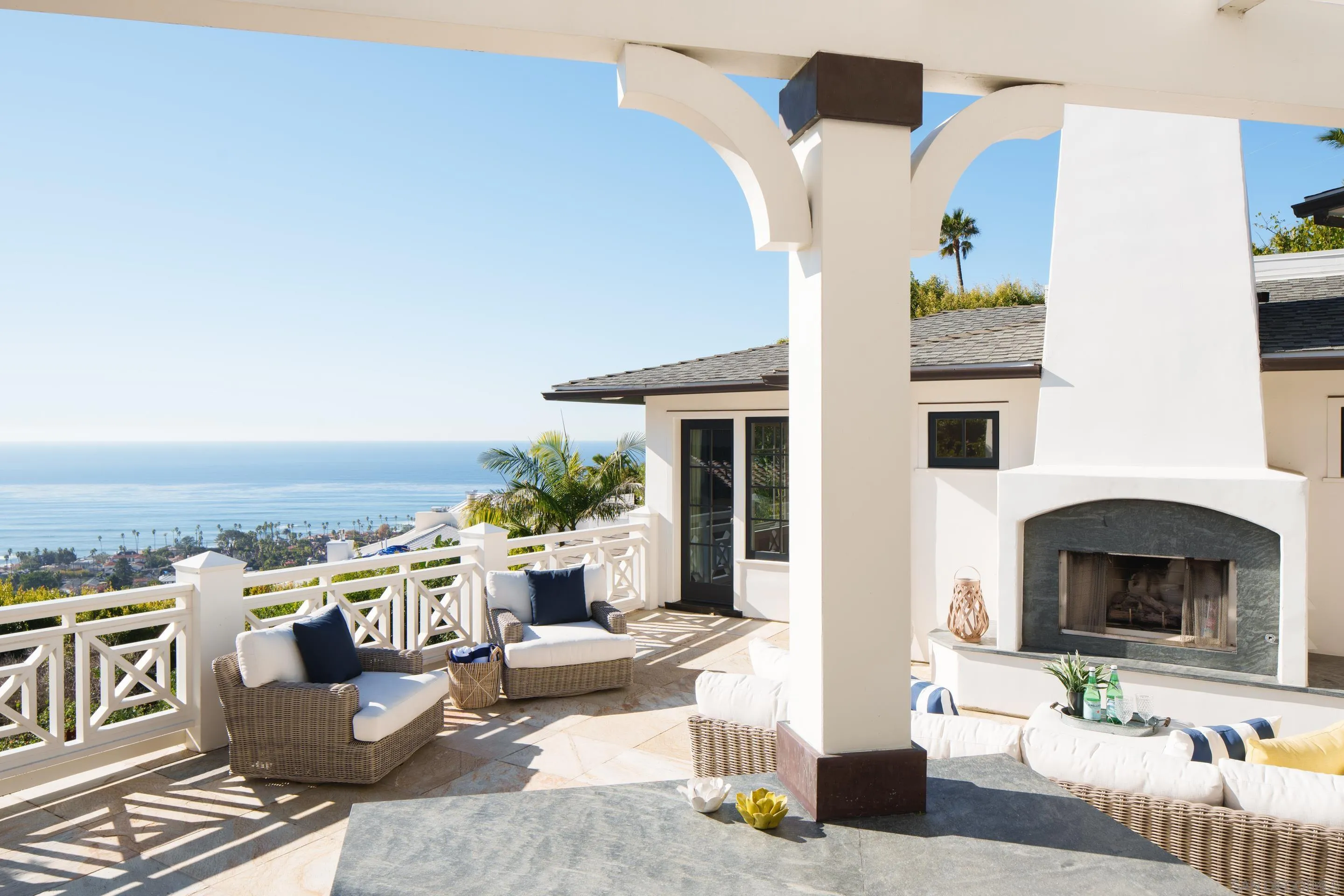 935 Havenhurst Drive La Jolla, CA 92037 - Photo 7 of 21 a view of a patio with couches and potted plants