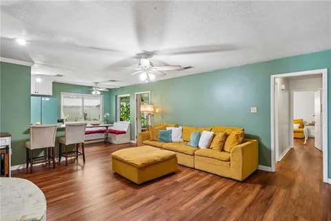 $375,000 | 806 Colonial Club Drive, Harahan, LA 70123