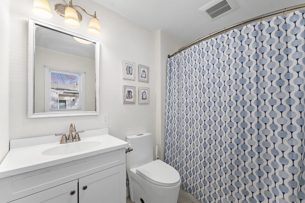 1011 Webster Street Needham, MA 02492 - Photo 16 of 42