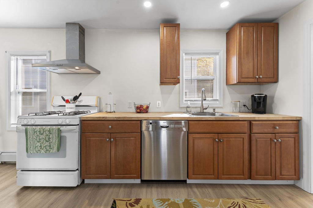 1011 Webster Street Needham, MA 02492 - Photo 27 of 42