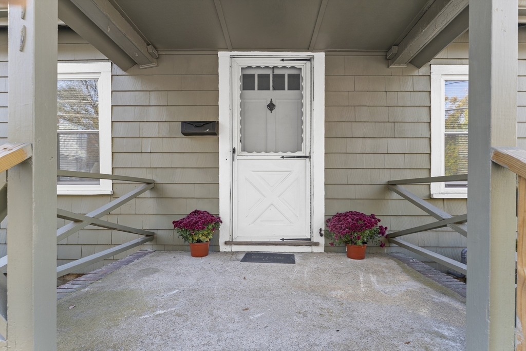 1011 Webster Street Needham, MA 02492 - Photo 5 of 42