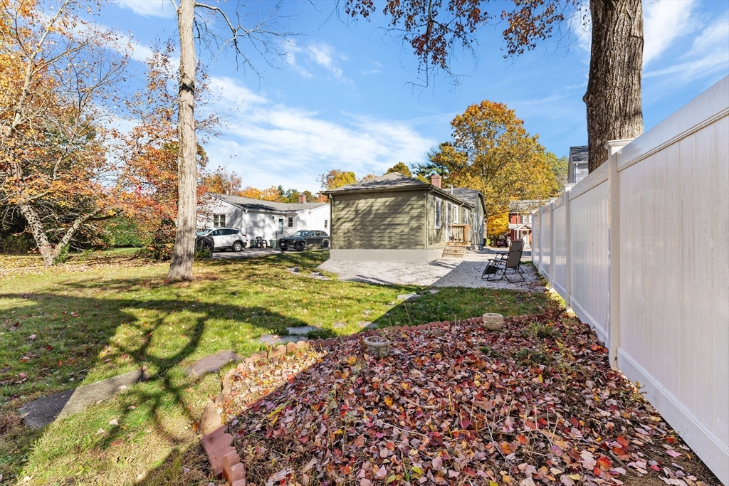 1011 Webster Street Needham, MA 02492 - Photo 7 of 42