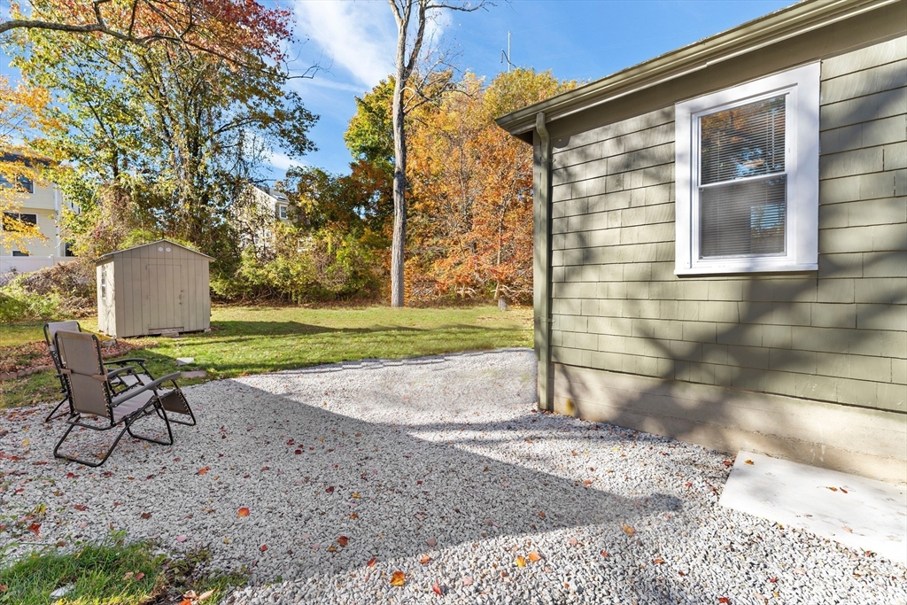 1011 Webster Street Needham, MA 02492 - Photo 9 of 42