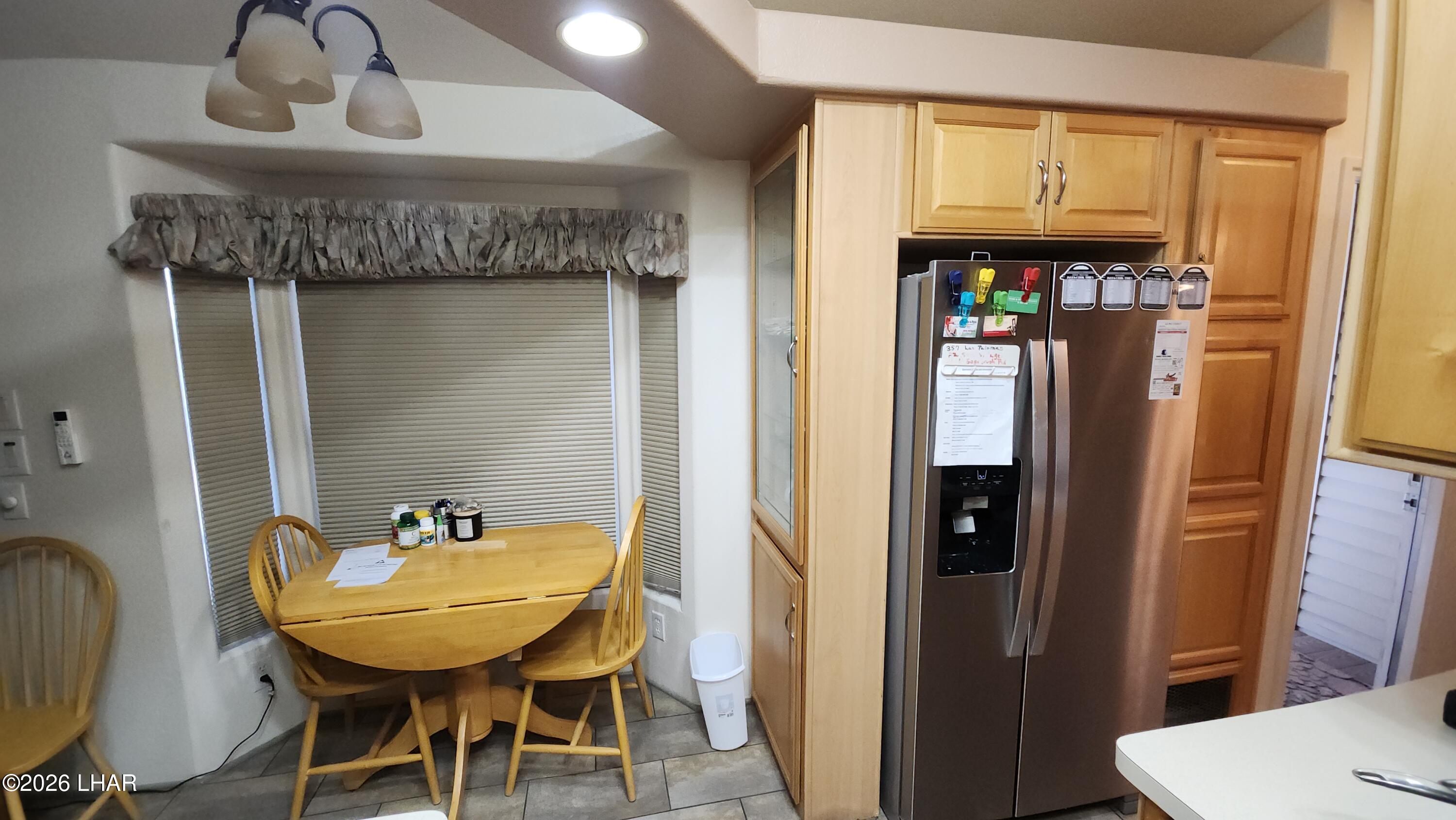 41 North Sagebrush Road Quartzsite, AZ 85346 - Photo 25 of 33 a bathroom with a granite countertop sink and a mirror