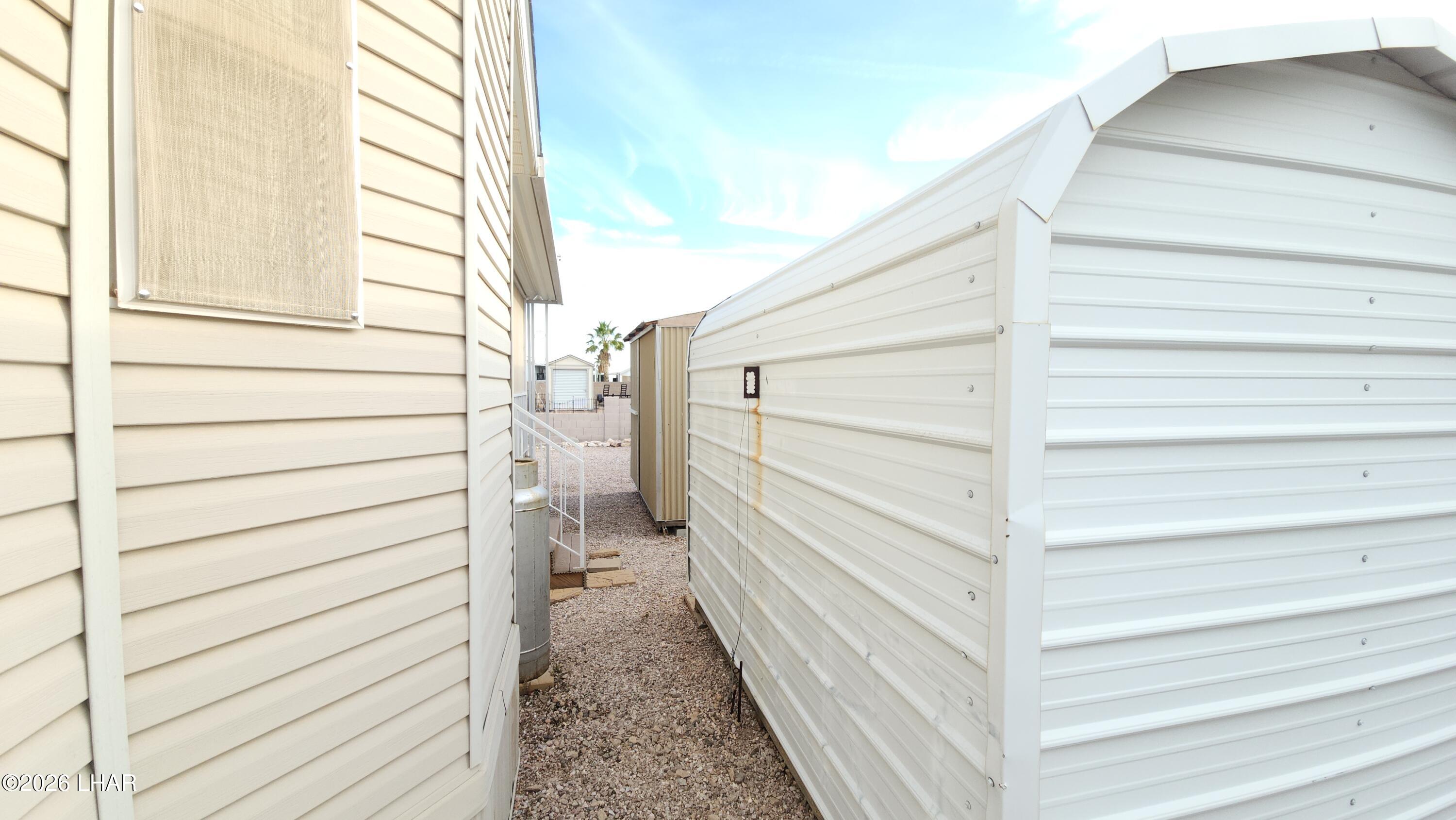 41 North Sagebrush Road Quartzsite, AZ 85346 - Photo 29 of 33 a view of entryway
