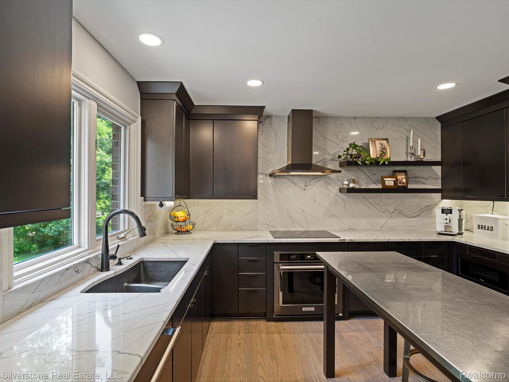 1073 Bloomview Circle Rochester, MI 48307 - Photo 13 of 45 Gallery Image 13