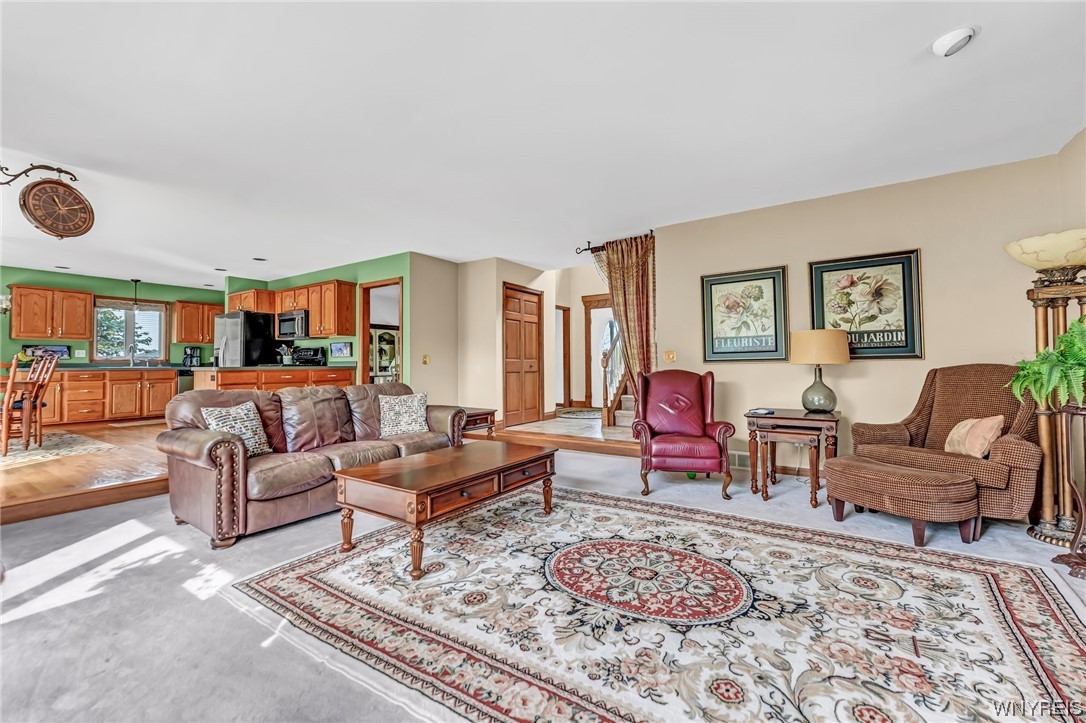 4586 Killian Road Pendleton, NY 14120 - Photo 12 of 49