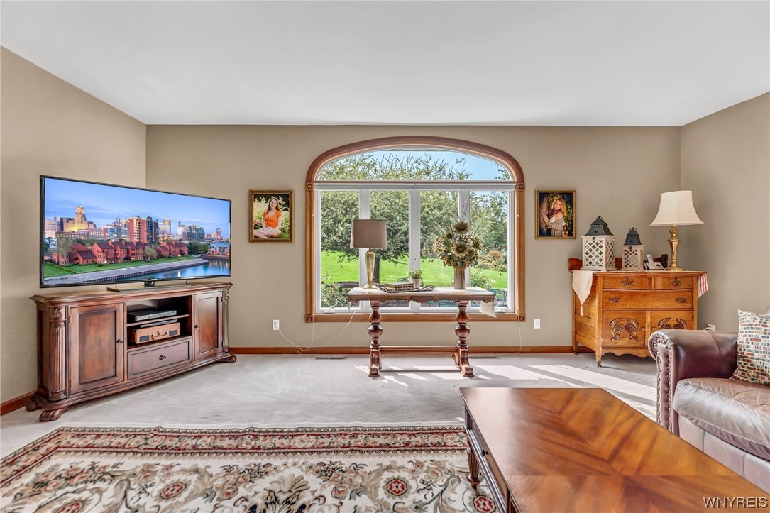 4586 Killian Road Pendleton, NY 14120 - Photo 15 of 49