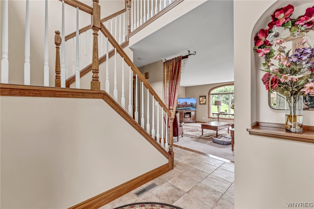 4586 Killian Road Pendleton, NY 14120 - Photo 20 of 49